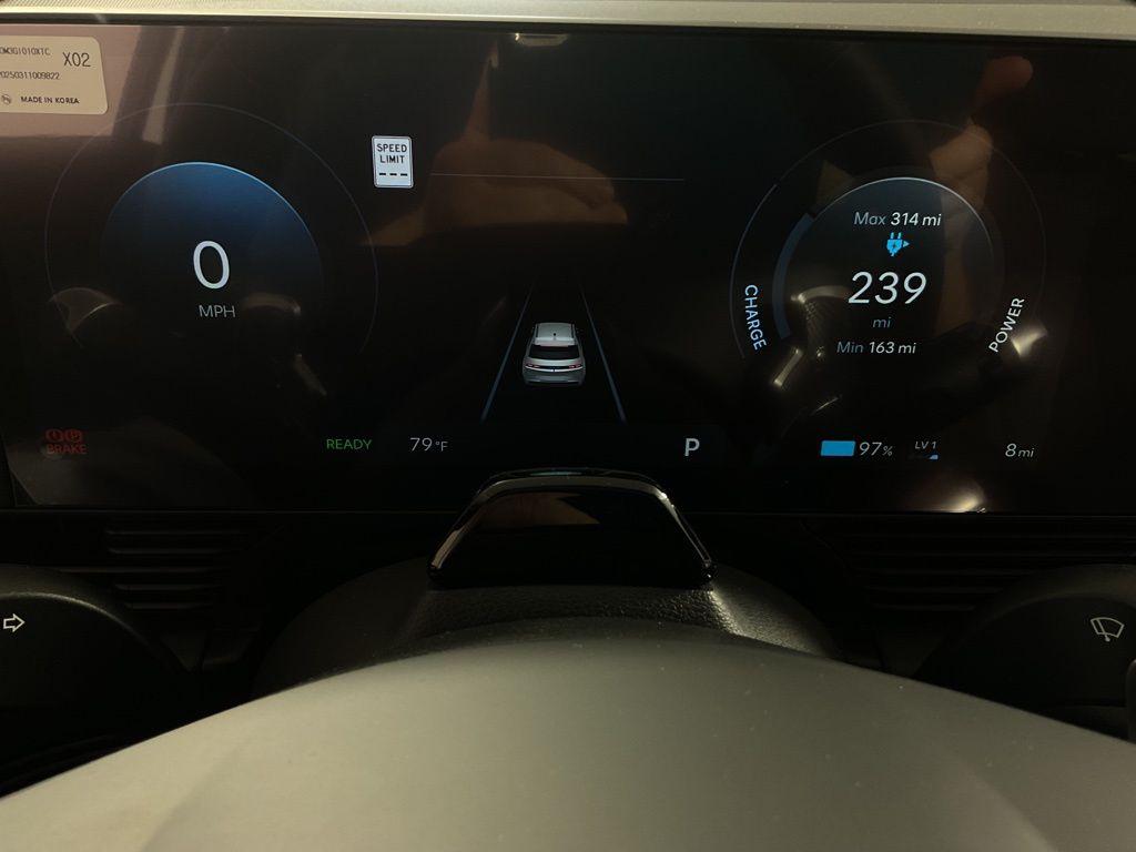 2025 Hyundai IONIQ 5 SE - Photo 26