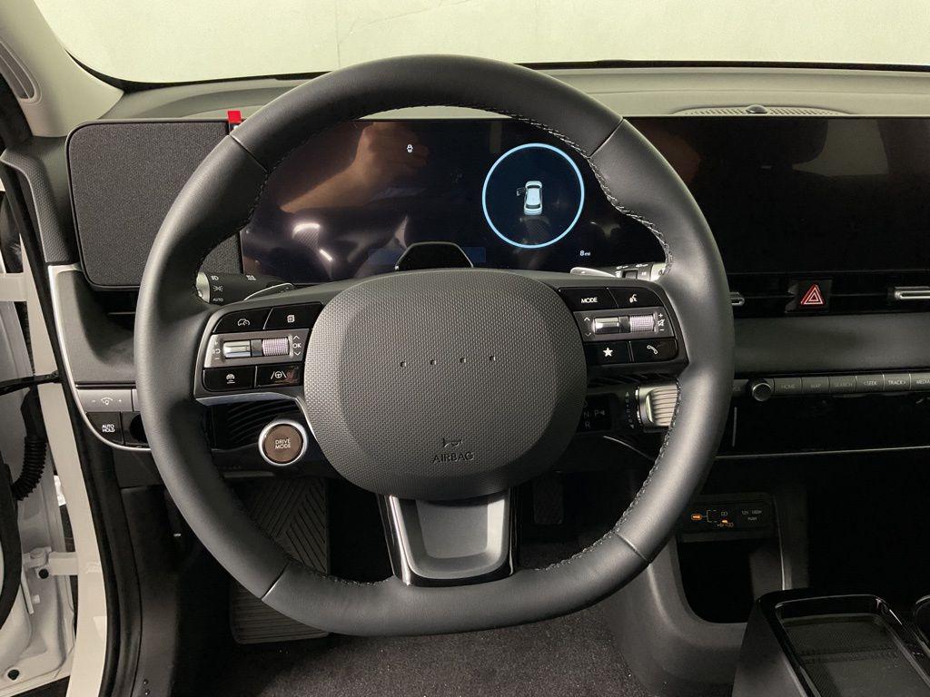 2025 Hyundai IONIQ 5 SE - Photo 25