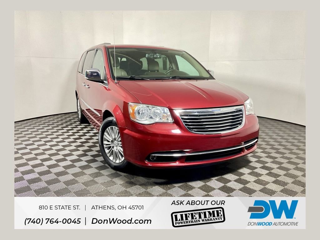 2015 Chrysler Town & Country Touring-L