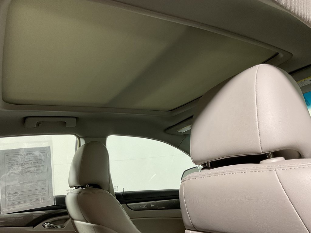 2010 Cadillac CTS Sedan Performance photo 2