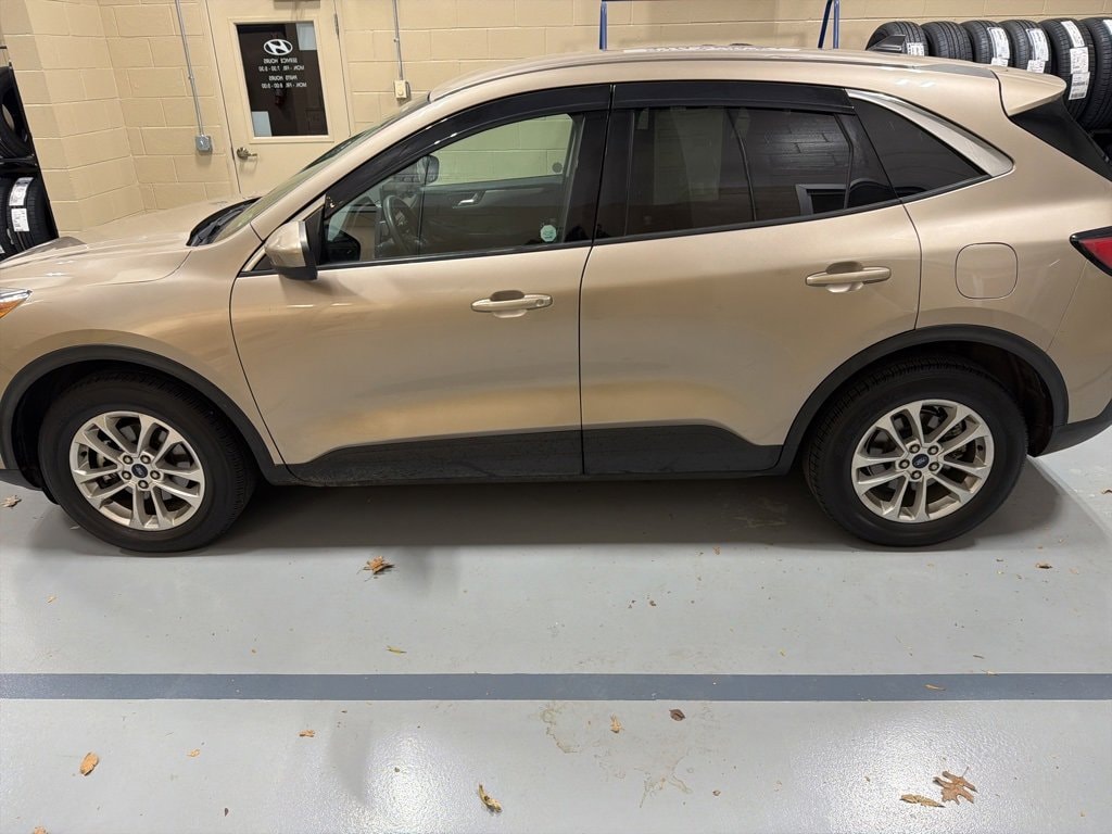 Used 2020 Ford Escape SE SE AWD