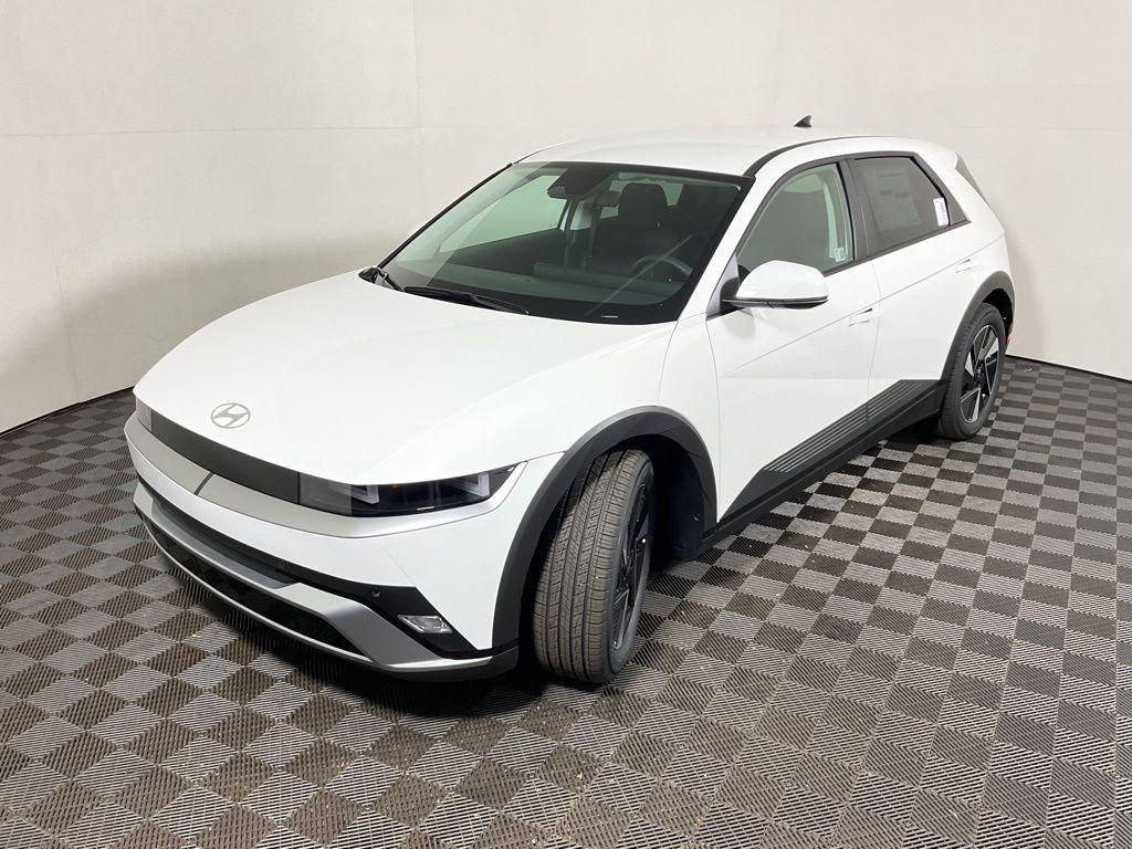 2025 Hyundai IONIQ 5 SE - Photo 11