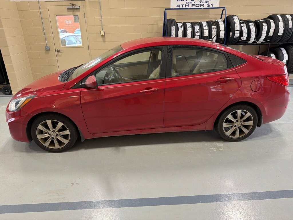 Used 2013 Hyundai Accent GLS Sedan