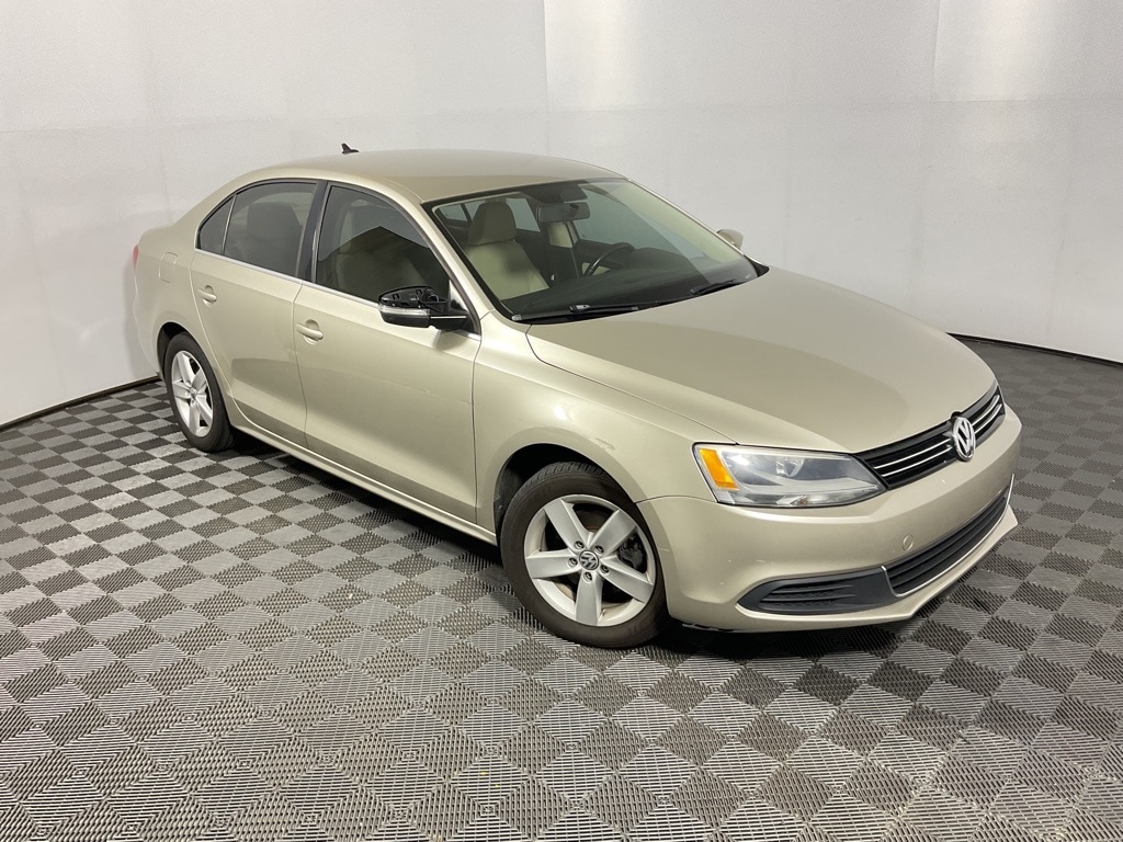 Used 2014 Volkswagen Jetta TDI with VIN 3VWLL7AJ1EM294028 for sale in Athens, OH