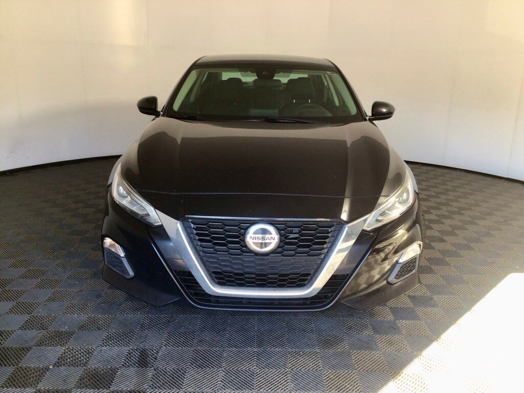 Used 2022 Nissan Altima 2.5 SV Sedan