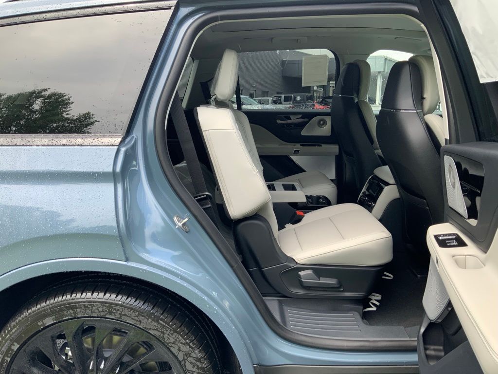 2026 Lincoln Aviator Reserve - Photo 23