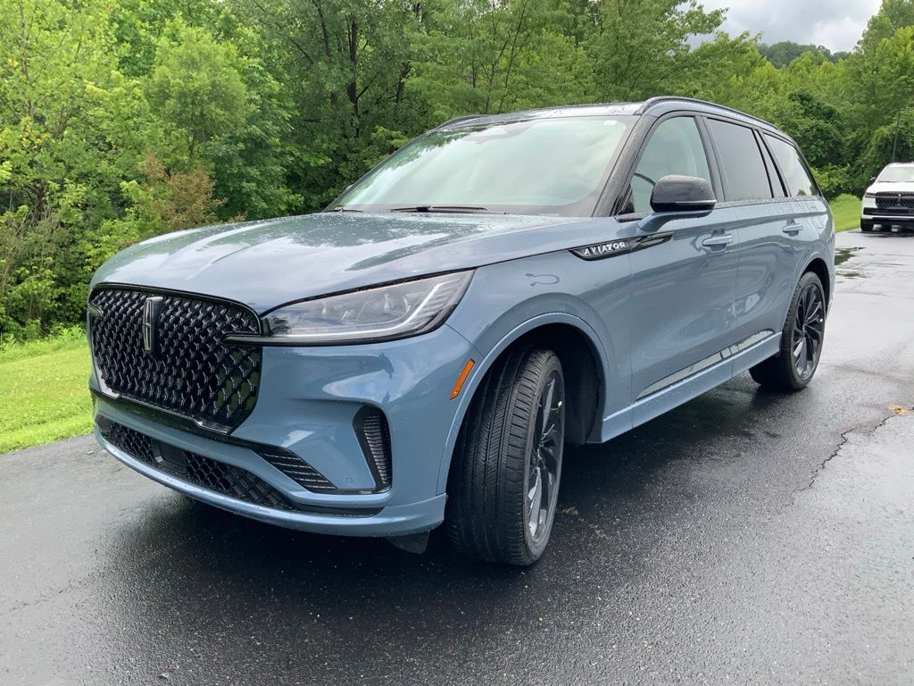 2026 Lincoln Aviator Reserve - Photo 4