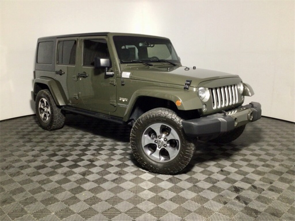 Used 2016 Jeep Wrangler Unlimited Sahara SUV