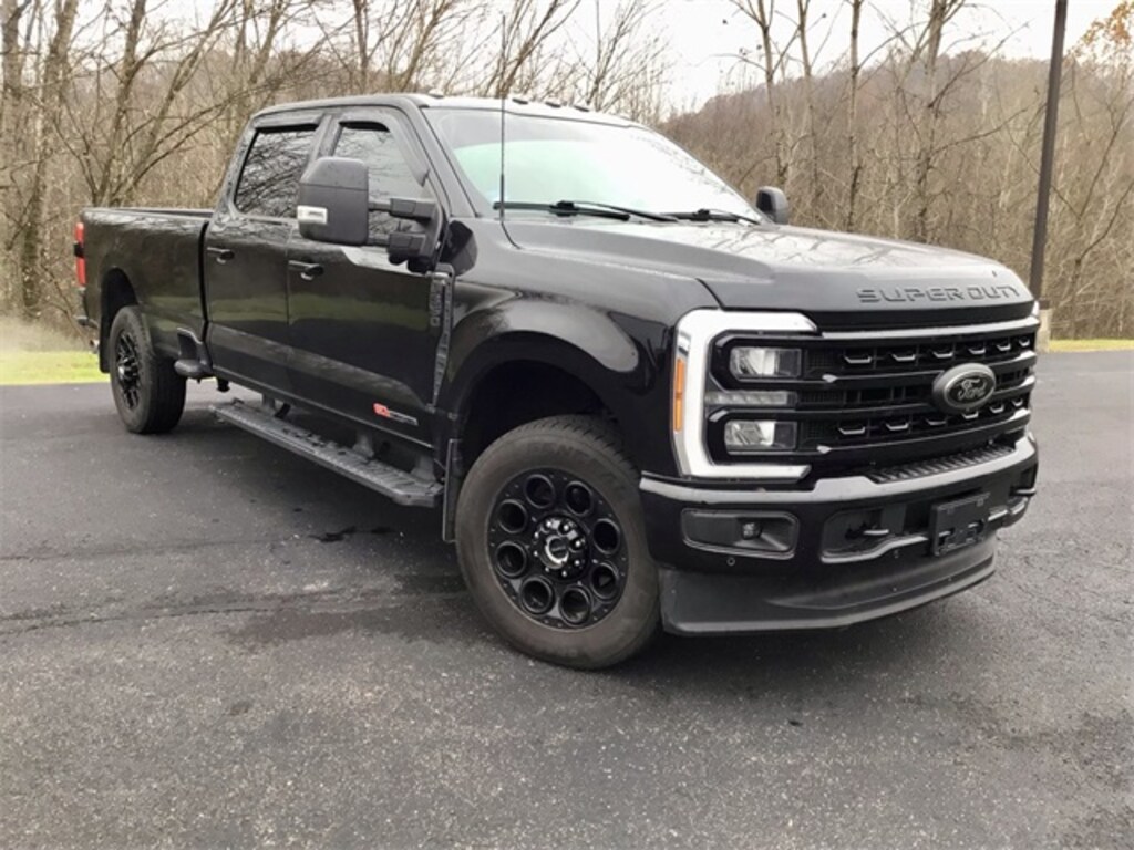 Used 2023 Ford F-350SD Lariat Truck
