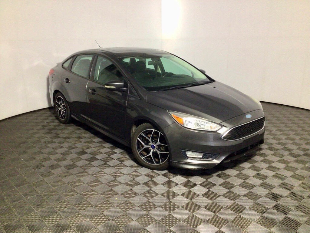 Used 2016 Ford Focus SE Sedan