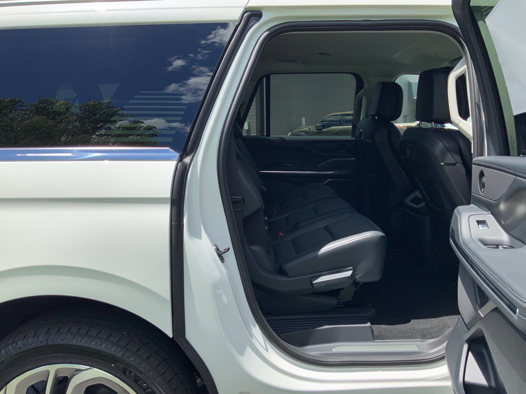 2027 Lincoln Navigator Premiere L - Photo 24
