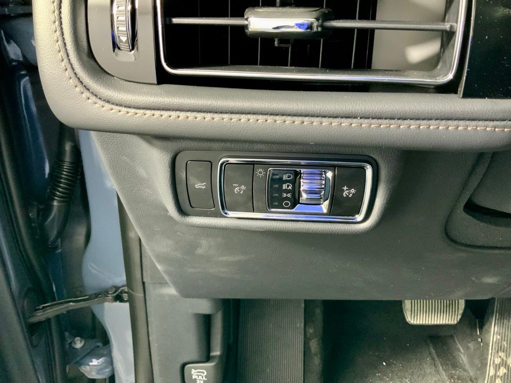 2026 Lincoln Aviator Premiere - Photo 25