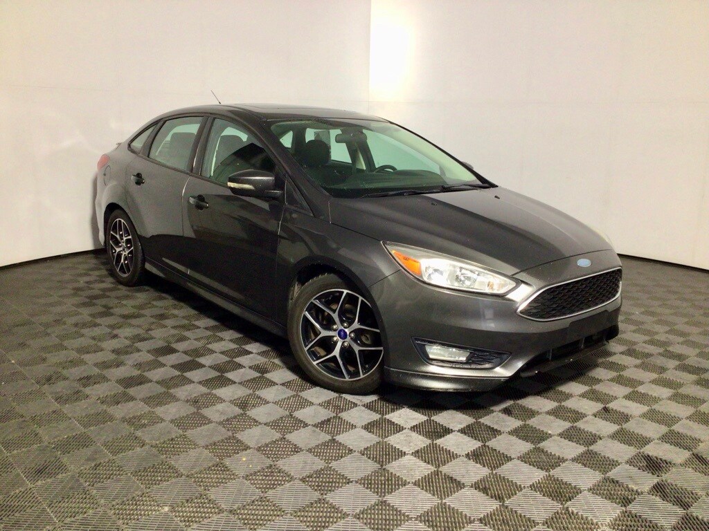 Used 2016 Ford Focus SE Sedan