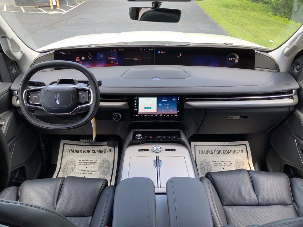 2027 Lincoln Navigator Premiere L - Photo 16