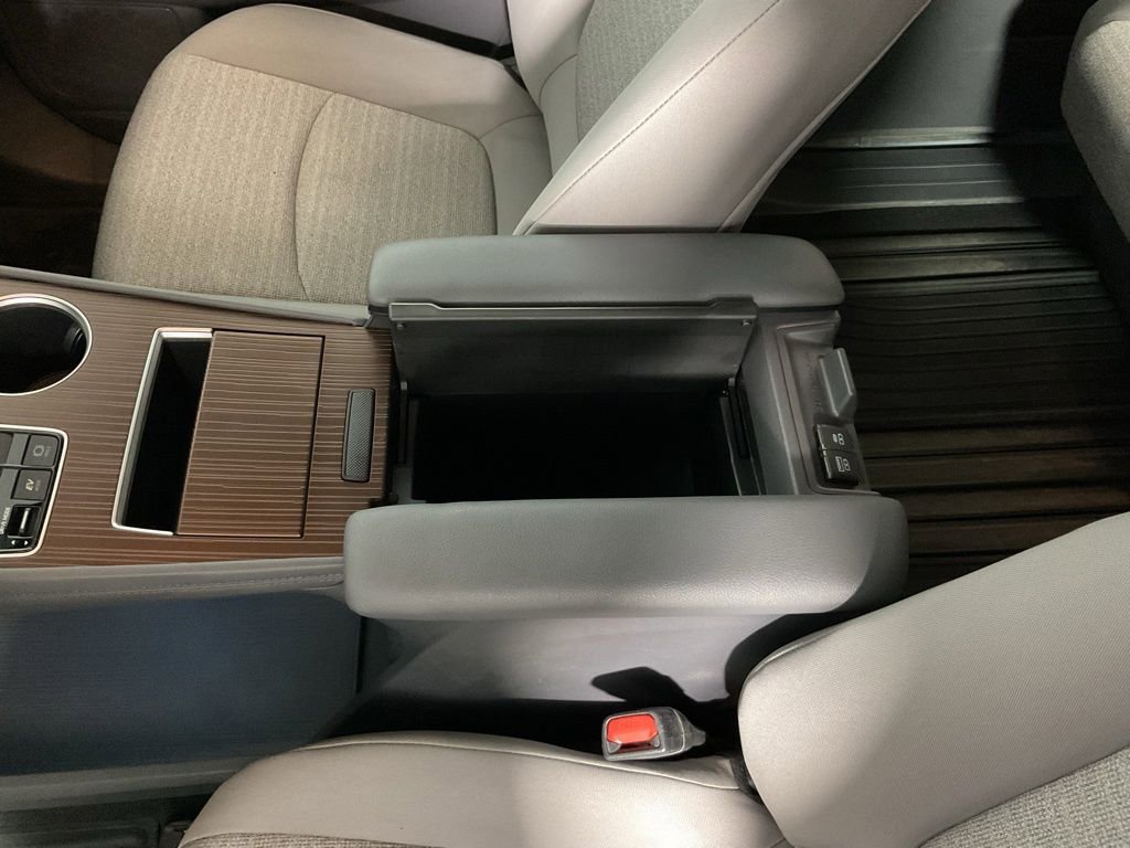 2023 Toyota Sienna LE - Photo 26