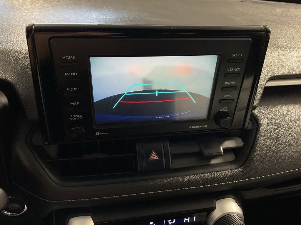 2021 Toyota RAV4 XLE photo 2