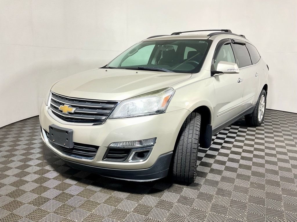Used 2015 Chevrolet Traverse 1LT with VIN 1GNKVGKD4FJ353774 for sale in Athens, OH