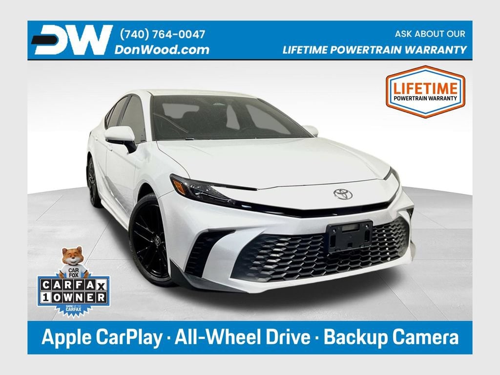 Used 2025 Toyota Camry SE Sedan