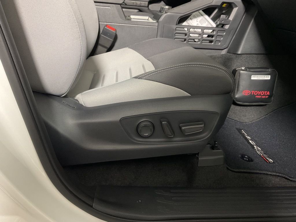 2025 Toyota Tacoma TRD Sport - Photo 37