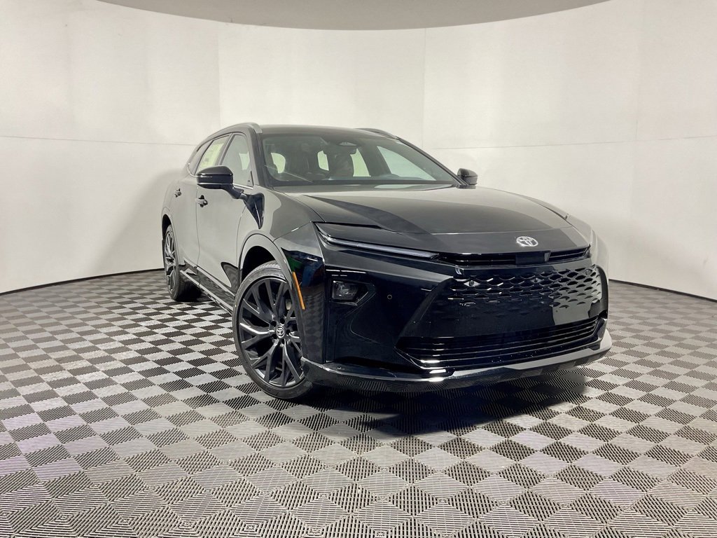 2025 Toyota Crown Signia Limited's photo