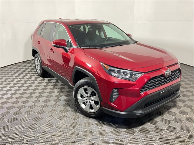 2022 Toyota RAV4 LE photo 3