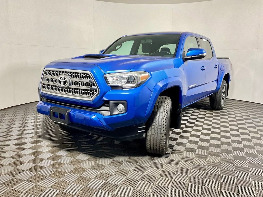 Used 2017 Toyota Tacoma SR5 V6 Truck Double Cab