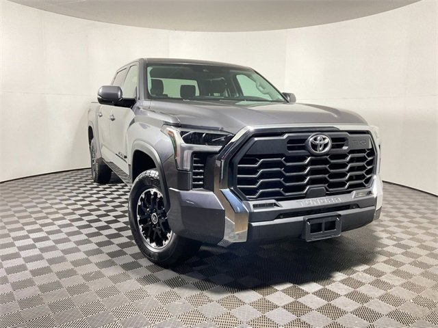 2022 Toyota Tundra SR5's photo