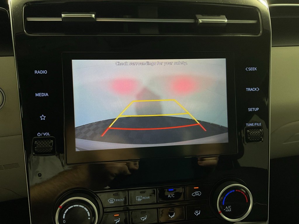 2022 Hyundai Tucson SEL photo 2