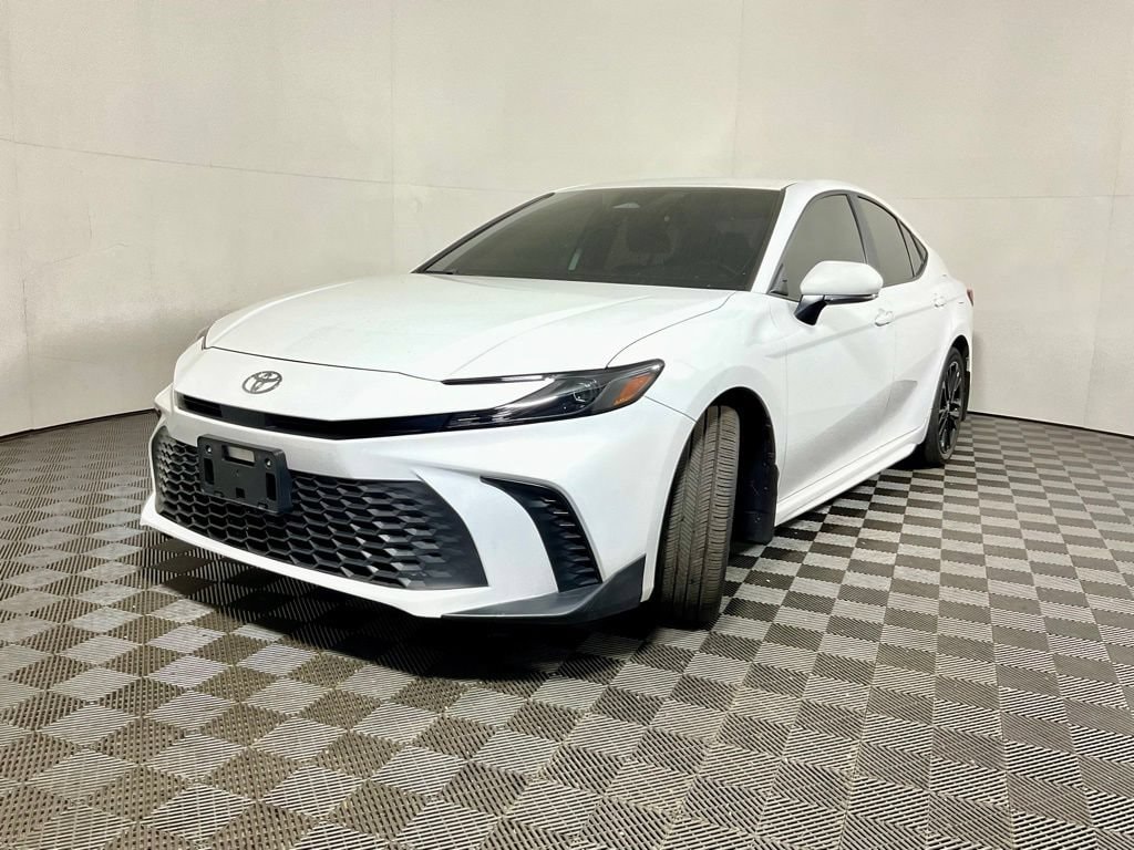 Used 2025 Toyota Camry SE Sedan
