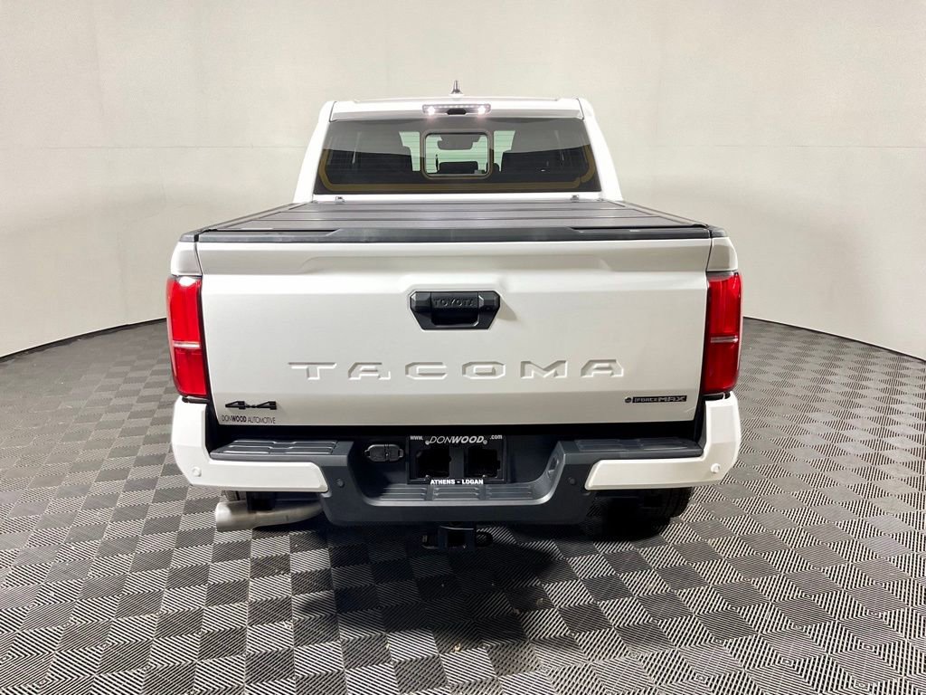 2025 Toyota Tacoma TRD Sport - Photo 14