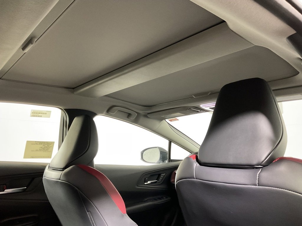 2025 Toyota Prius Plug-in Hybrid XSE Premium photo 2