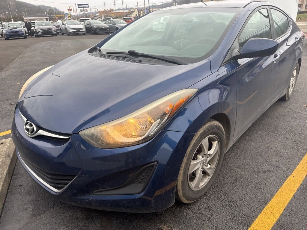 Used 2015 Hyundai Elantra SE Sedan