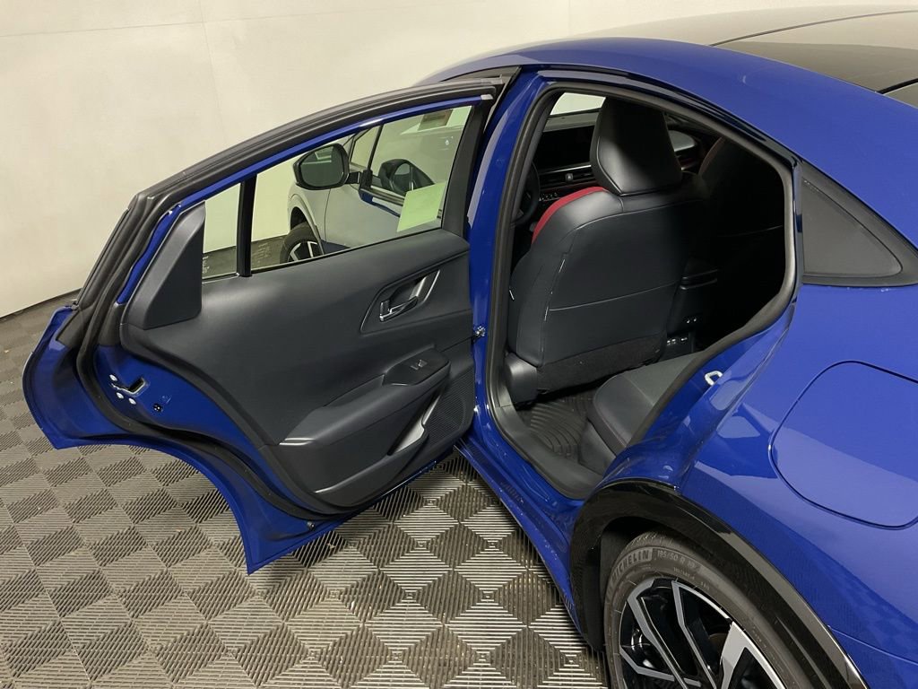 2025 Toyota Prius XSE Premium - Photo 32