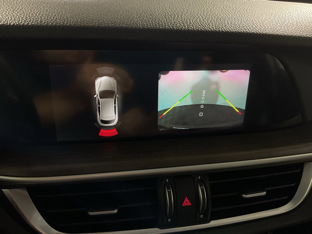 2018 Alfa Romeo Stelvio Ti photo 4