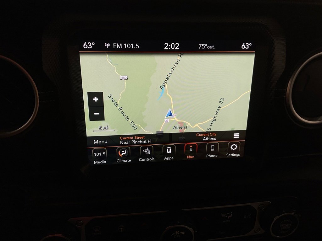 2020 Jeep Wrangler Unlimited Sahara photo 3