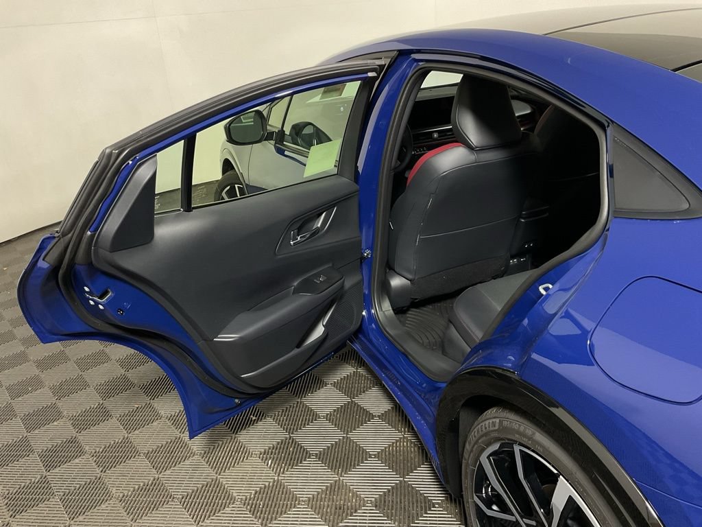 2025 Toyota Prius XSE Premium - Photo 32