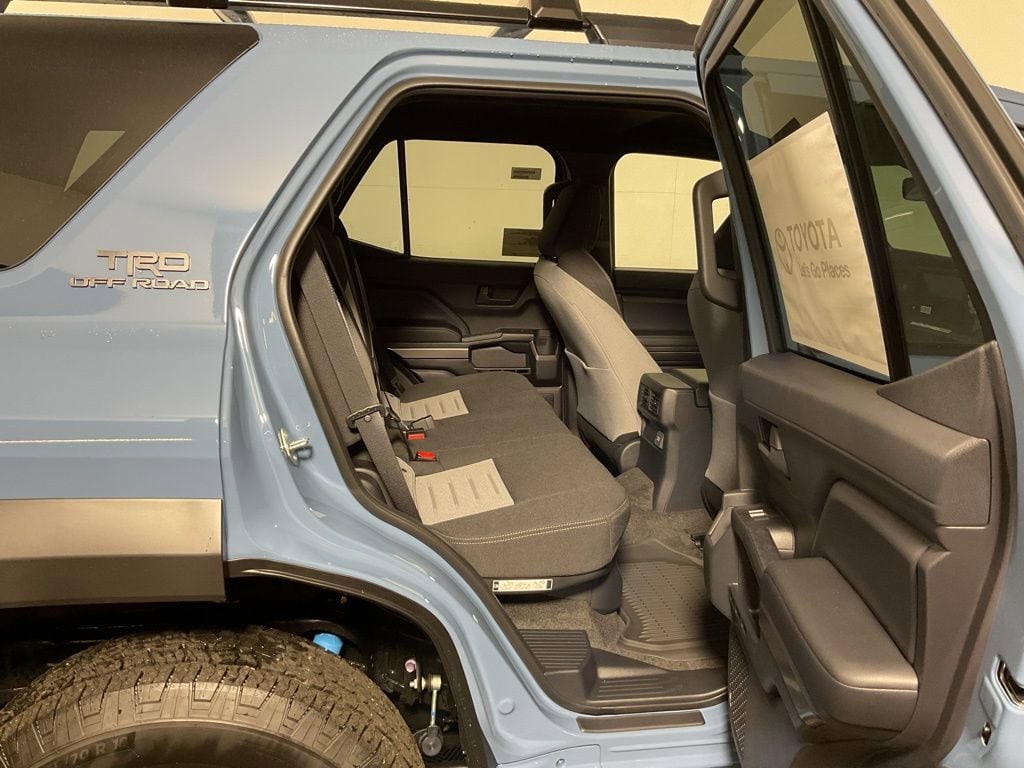 2025 Toyota 4Runner TRD Off-Road - Photo 34