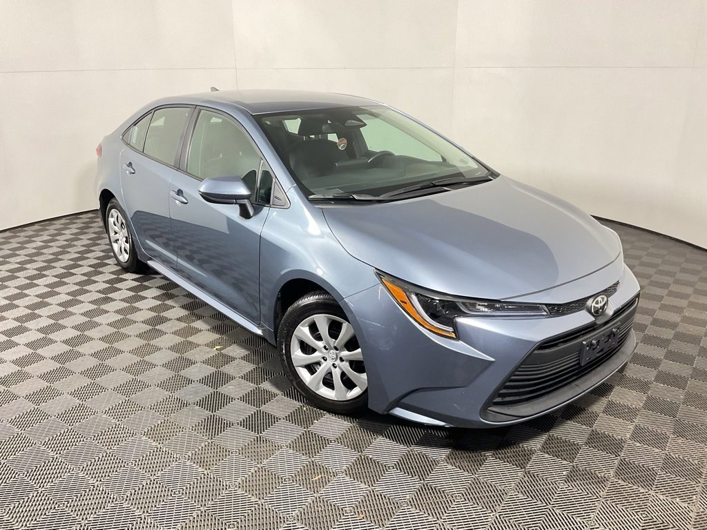 Used 2025 Toyota Corolla LE Sedan
