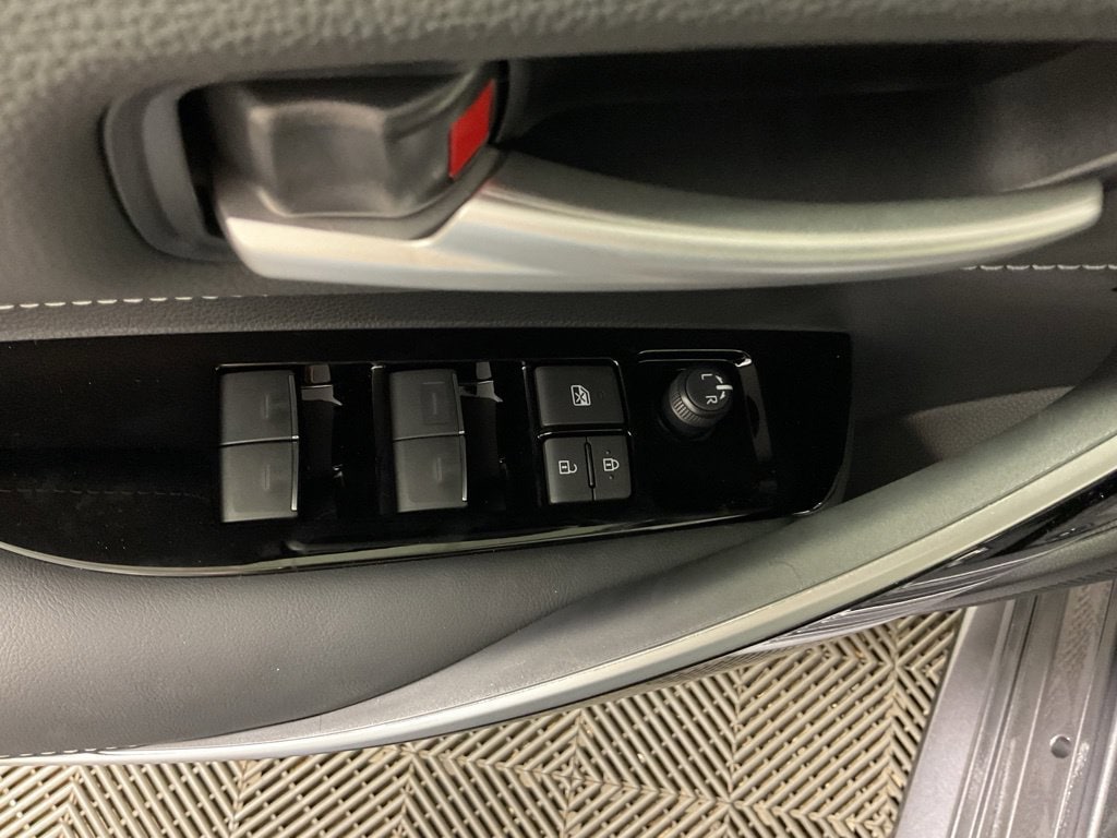 2026 Toyota Corolla Hatchback XSE - Photo 19