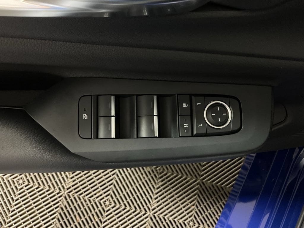 2025 Toyota Prius XSE Premium - Photo 20