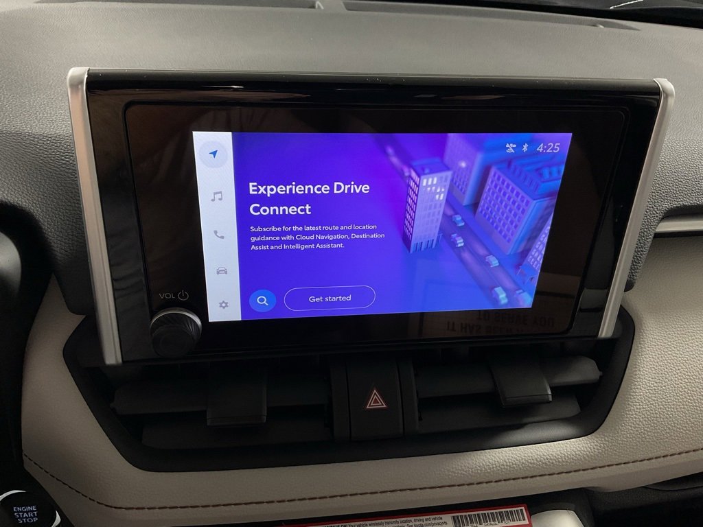 2025 Toyota RAV4 XLE photo 3