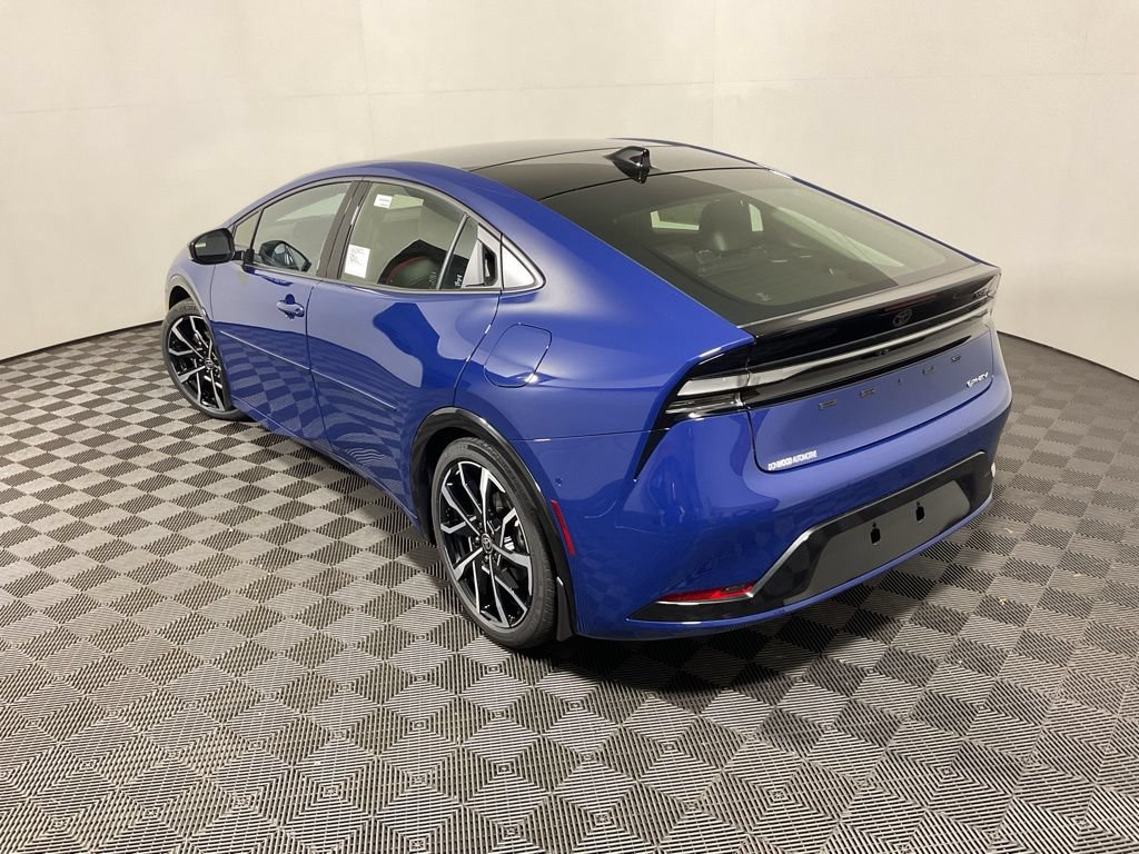 2025 Toyota Prius XSE Premium - Photo 13