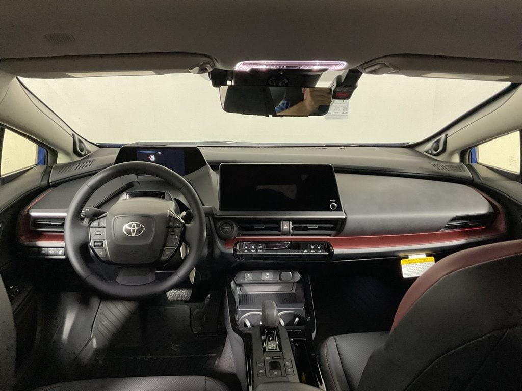 2025 Toyota Prius XSE Premium - Photo 23