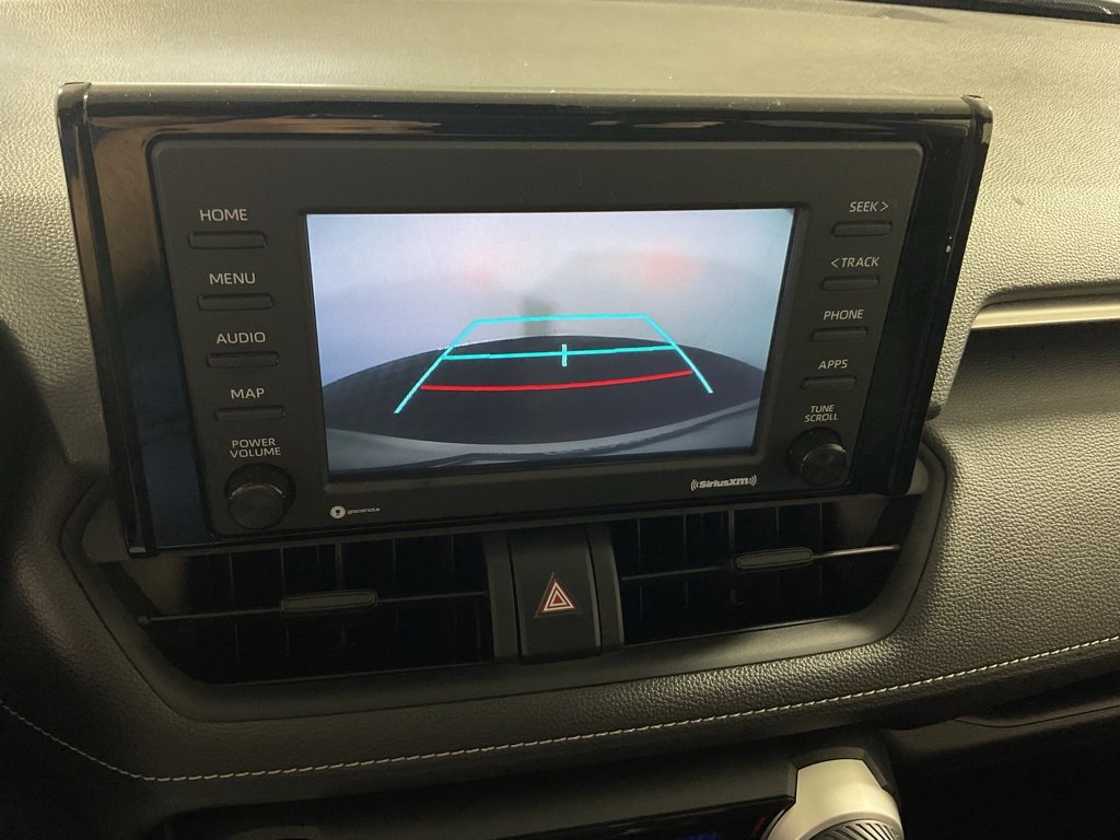 2021 Toyota RAV4 Hybrid LE photo 2