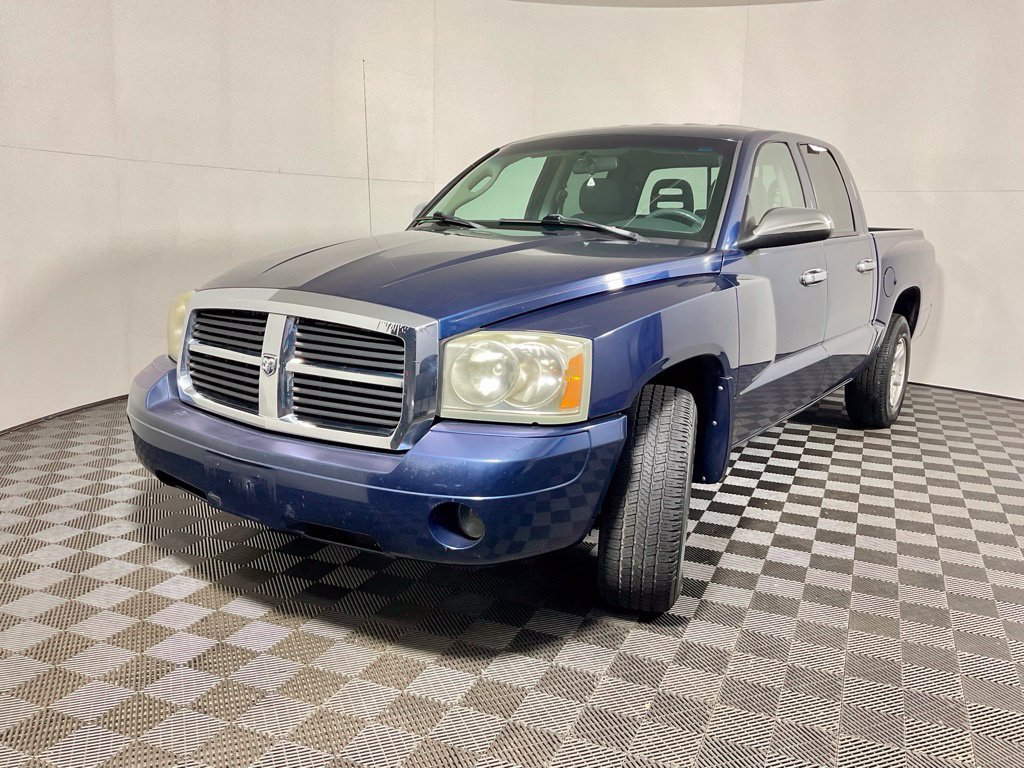 Used 2007 Dodge Dakota SLT with VIN 1D7HW48PX7S175399 for sale in Athens, OH
