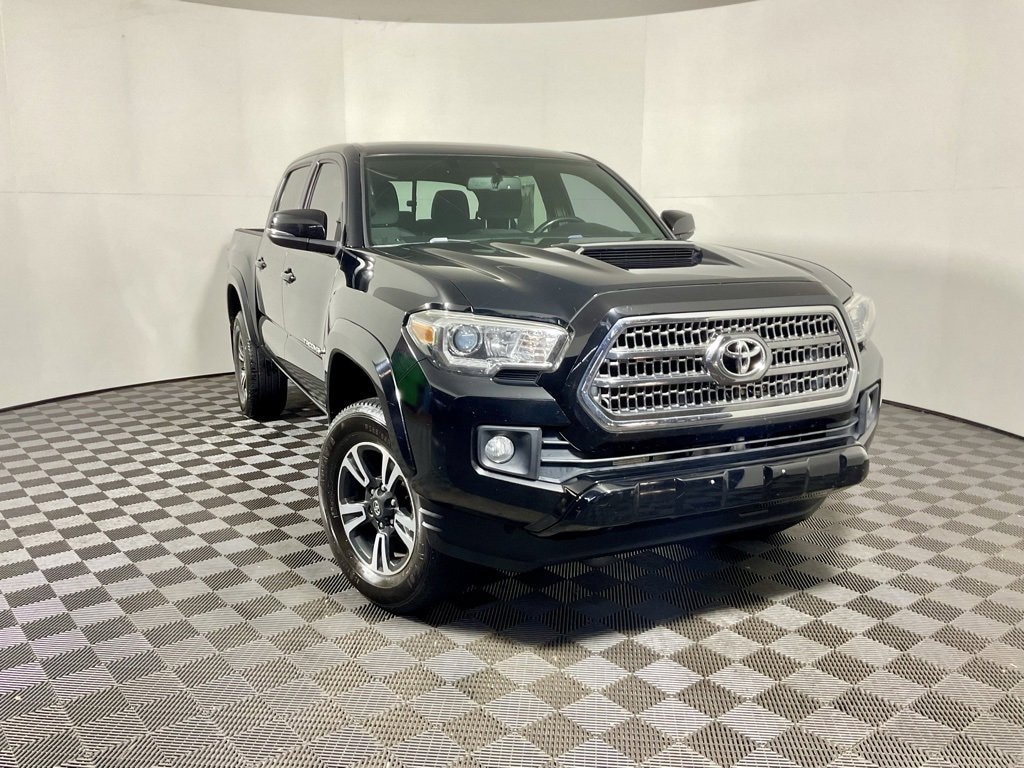 Used 2016 Toyota Tacoma SR V6 Truck Double Cab