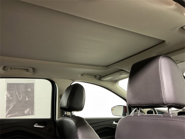 2016 Ford Escape Titanium photo 2