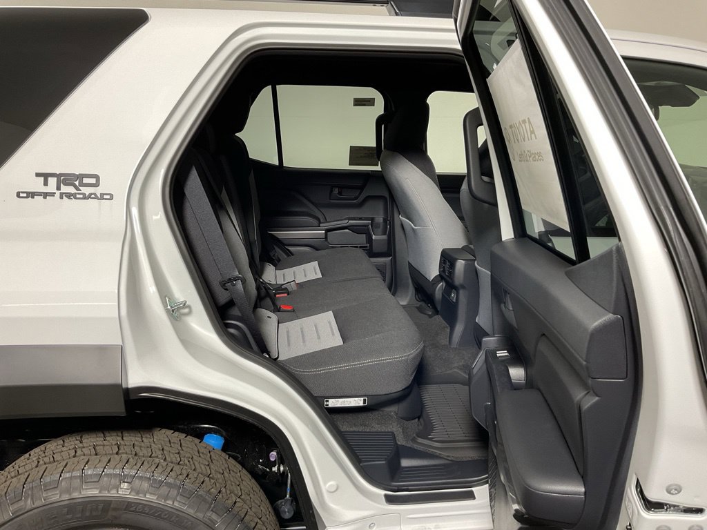 2026 Toyota 4Runner TRD Off-Road - Photo 34