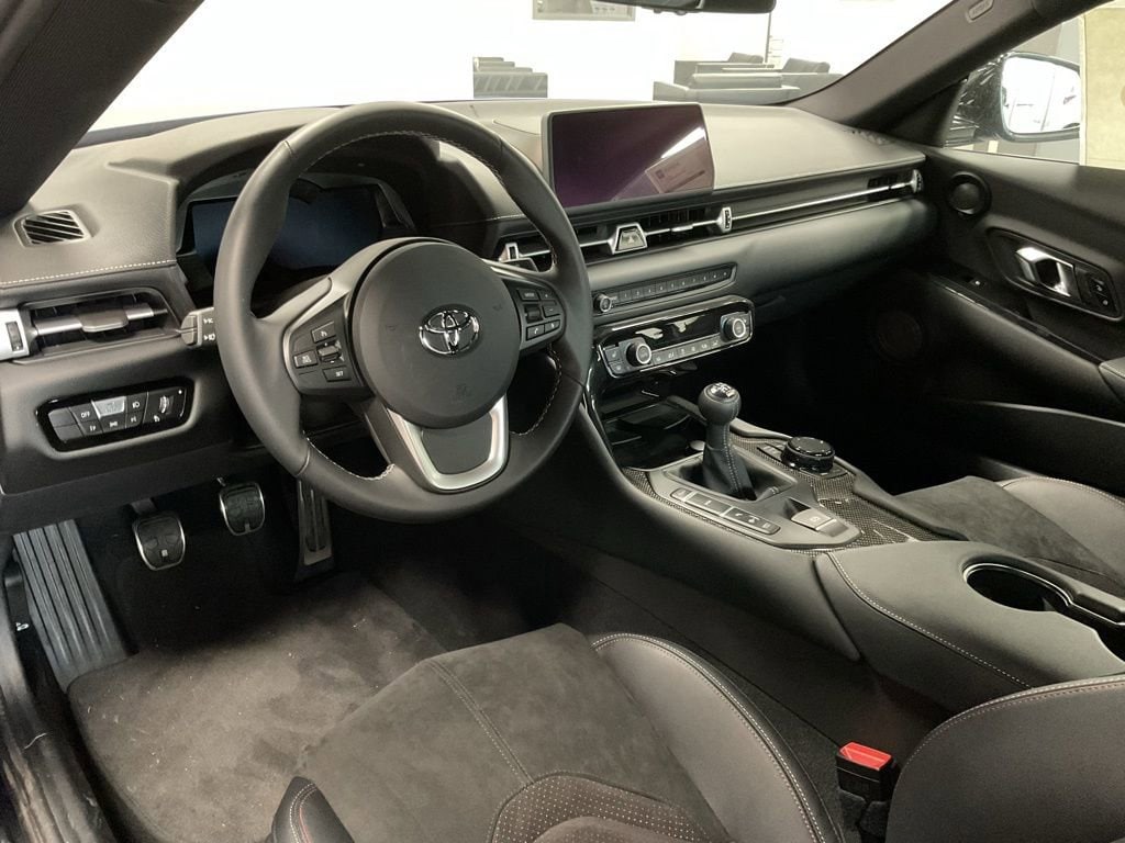 2026 Toyota Supra - Photo 18