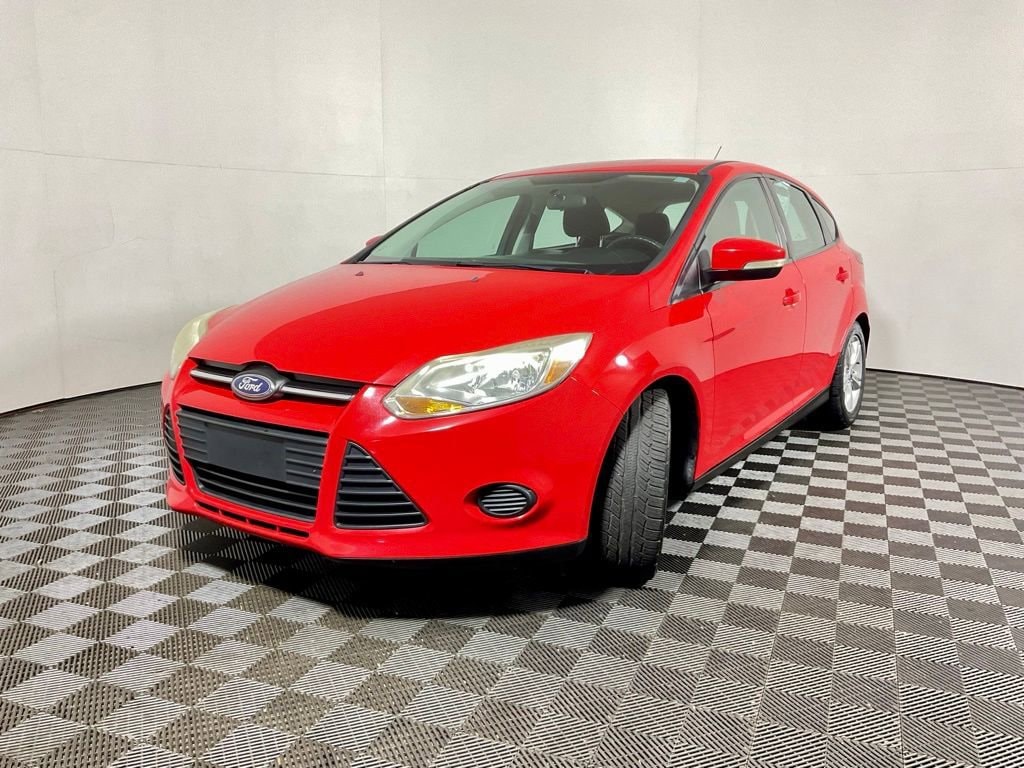 Used 2014 Ford Focus SE with VIN 1FADP3K25EL116349 for sale in Athens, OH